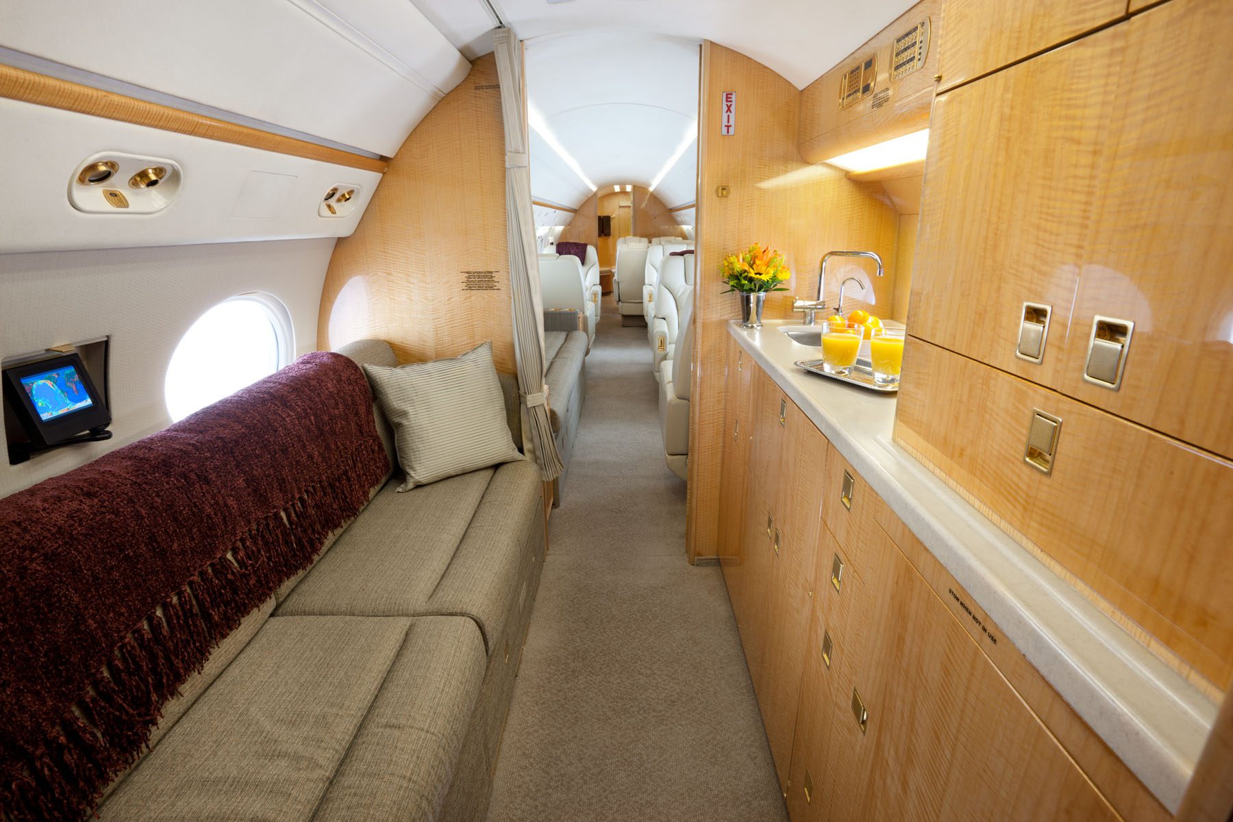 Gulfstream V N740SS 14