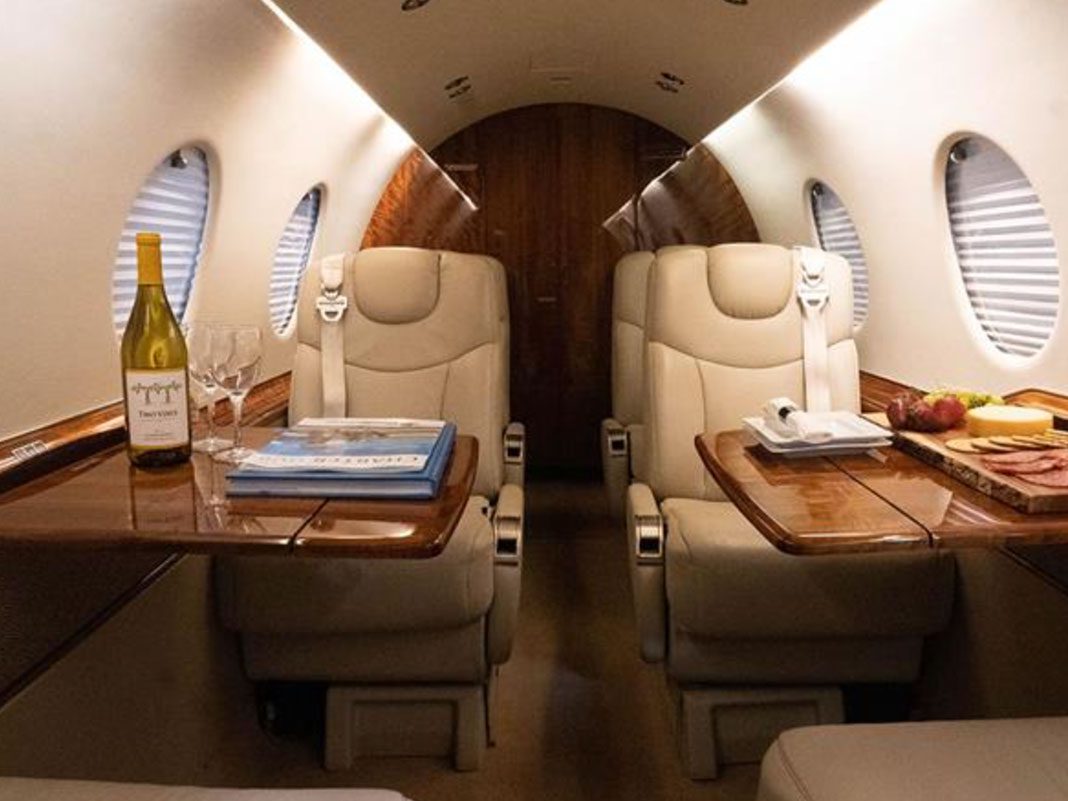 Beechcraft_Hawker_400XP_Interior