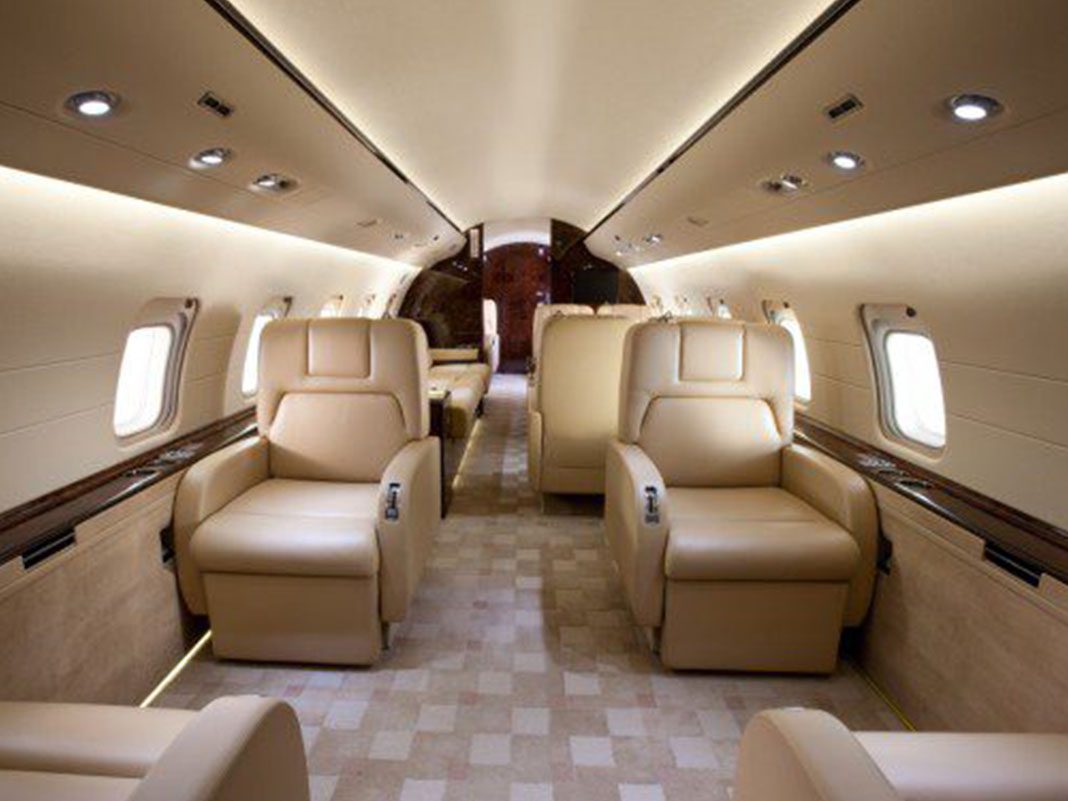 challenger-850-interior-4