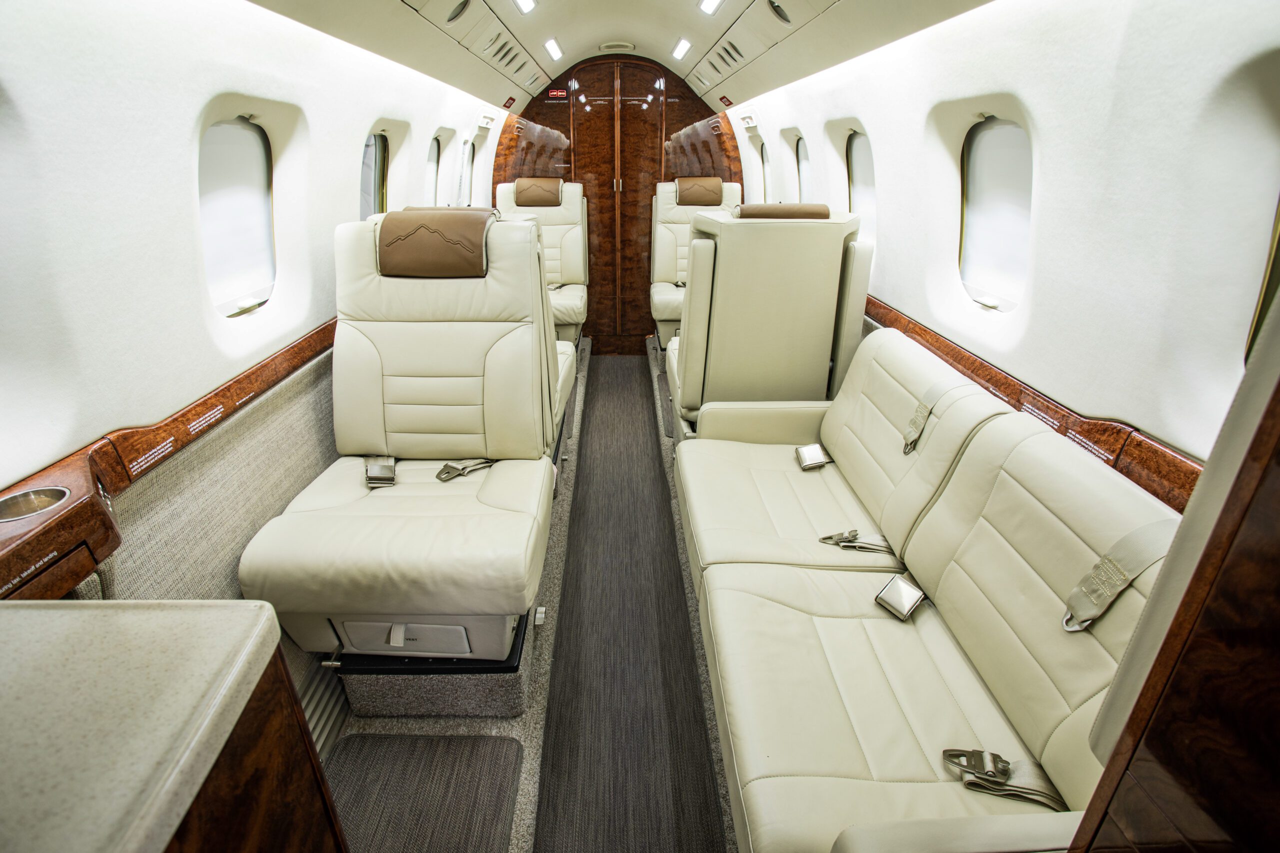 Astra Extior Interior Astra Jet interior cabin – club seating in Astra SPX